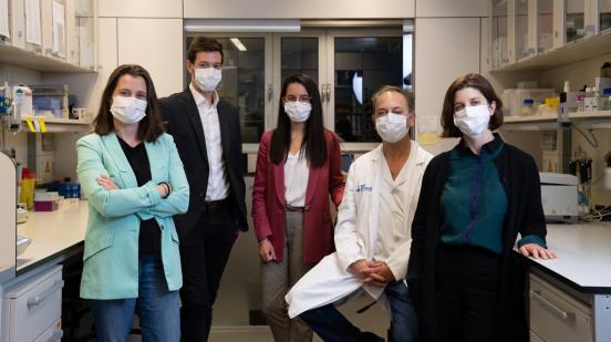 Dra. Eva Colás, Dr. Nacho Pedrós, Eva Coll de la Rubia, Dr. Antonio Gil Moreno i Dra. Marina Rigau